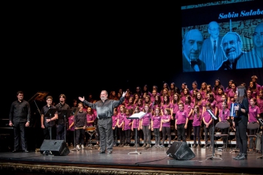 Día Coral Infantil 2016: XXV Aniversario. Escolanías homenajean a Sabin Salaberri